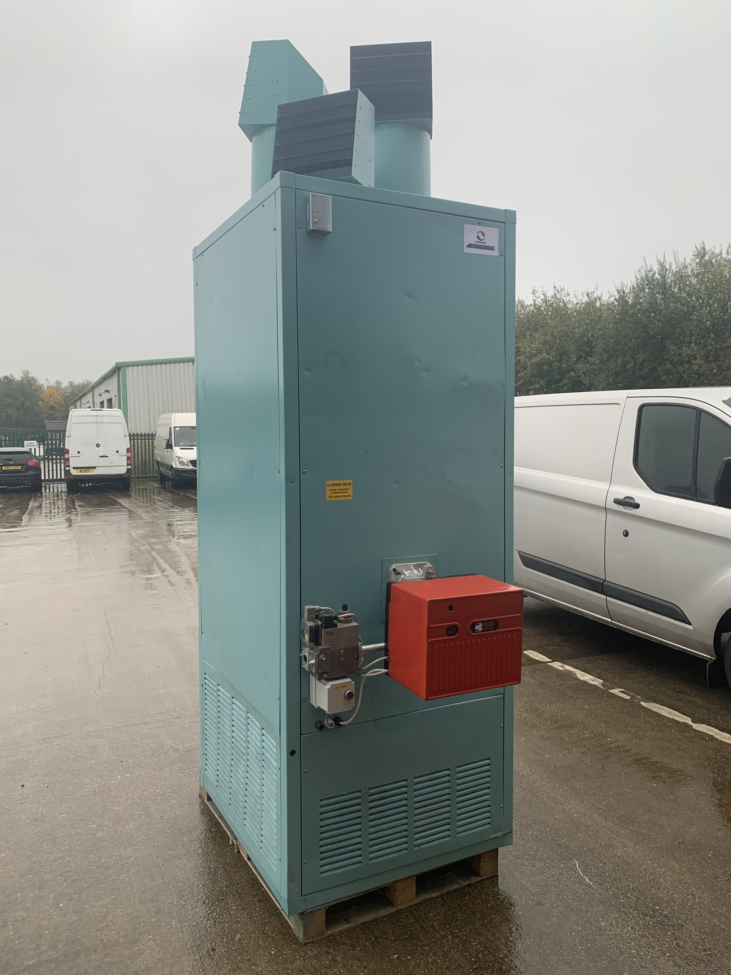 Powrmatic CPG400 (120Kw) Refurbished Floor mounted Gas Heater